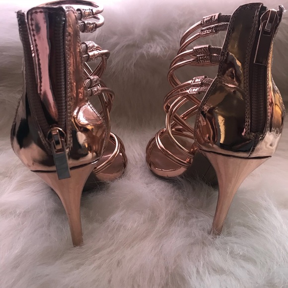 Brand new Miss Lola ( Lola Shoetique) Heels - Picture 4 of 7